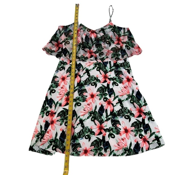 NWT Vince Camuto Floral Tropical Rain Ultra White Popover Flared Overlay… - Picture 12 of 17